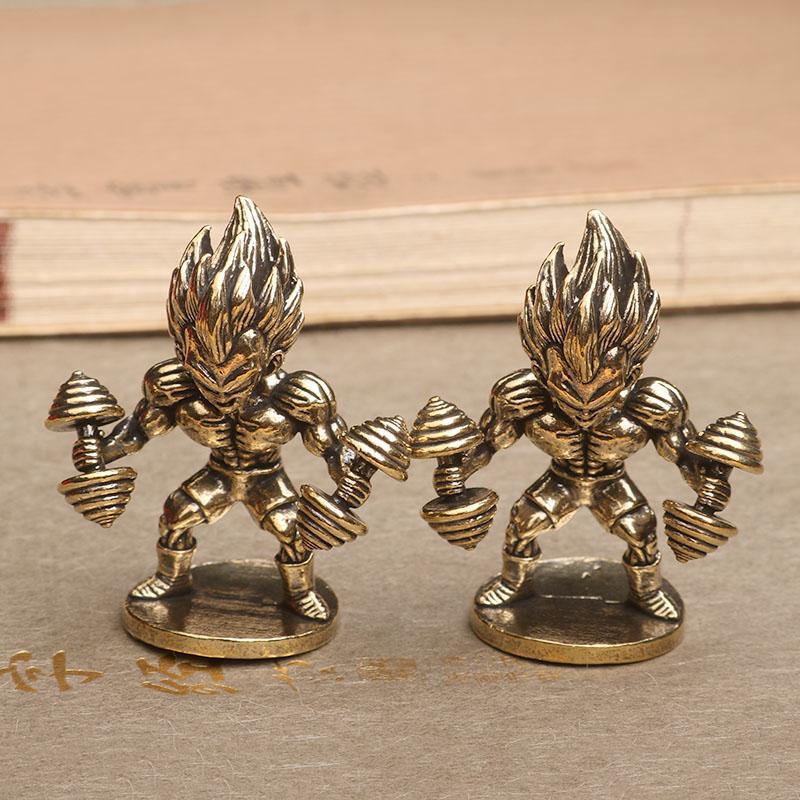 Model Kit Dragon Ball - 5cmドラゴンボールフィギュア 超サイヤ人ベジータ フィットネスダンベル 真鍮製オーナメント 漫画アニメキャラクター 風景モデル装飾