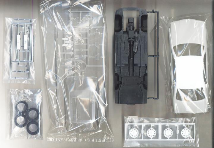 アオシマ 06194 1/24 スケール Y32 デューク  - Model Kit Aoshima のレビューと価格