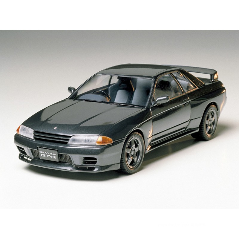 天宮組立模型車 1/24 日産スカイライン GT-R 内装付 - Model Kit Nissan Skyline のレビューと価格