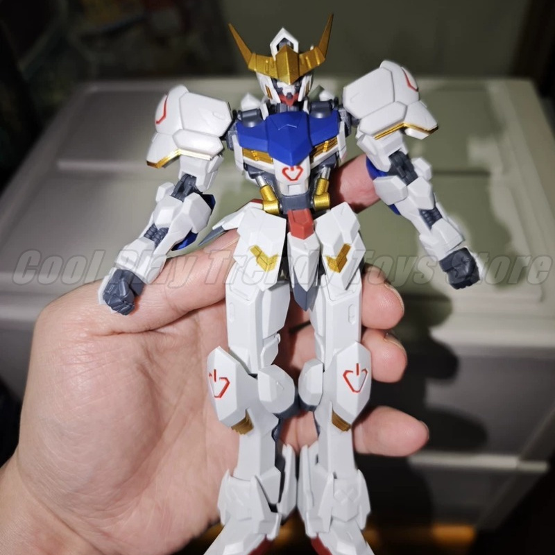 【衝撃】バンダイ ガンダムユニバース ASW-G-08 ガン - Model Kit Gundam Barbatos のレビューと価格