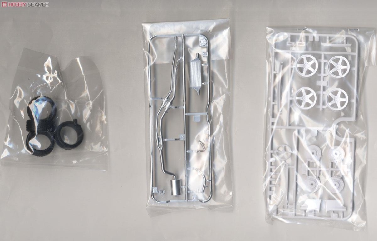 タミヤ 24341 1/24 スカイライン GT-R R32 - Model Kit Nissan Skyline のレビューと価格