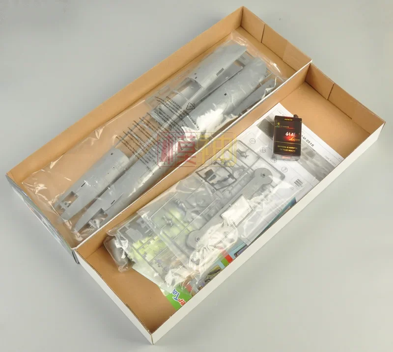 MINIHOBBY 1/144 第二次世界大戦ドイツ軍艦 U - Model Kit Ship のレビューと価格