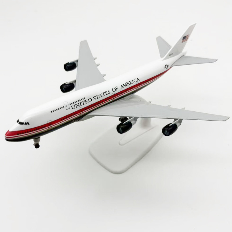 新製品 20cm エアフォースワン B747-200 飛行機 - Model Kit Planes のレビューと価格
