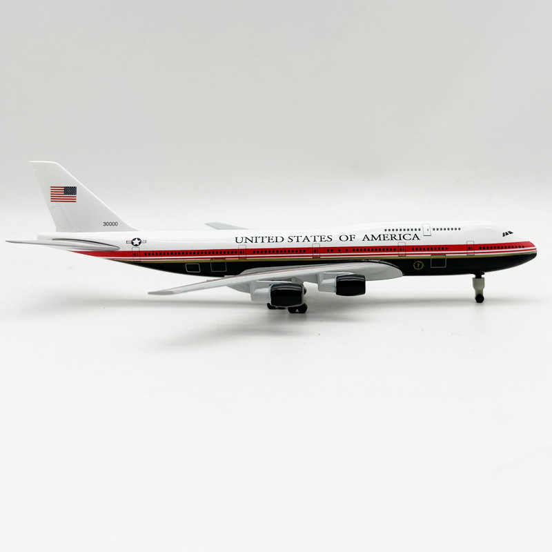 新製品 20cm エアフォースワン B747-200 飛行機 - Model Kit Planes のレビューと価格